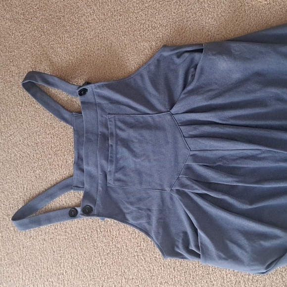 MEDIUM  HALARA CASUAL BIB- OVERALLS - Picture 5 of 8